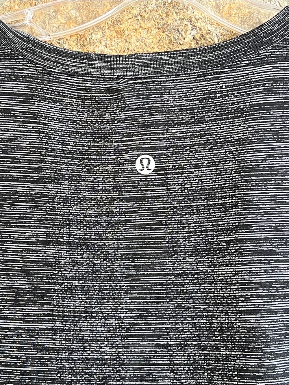 lululemon athletica Women's Black Heather Short-Sleeve Tee - Picture 5 of 5
